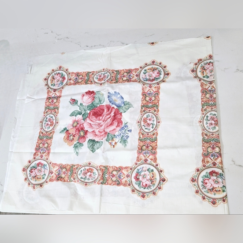 Vintage Floral Fabric 1 Yard
